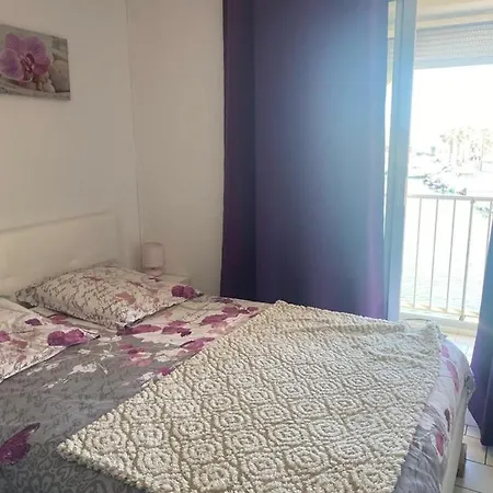 Magnifique Marina Proche Avec Parking Lägenhet