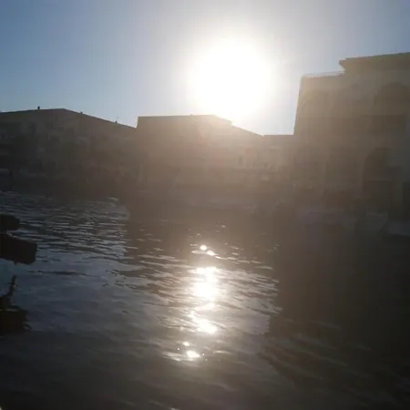 Magnifique Marina Proche Avec Parking Appartamento